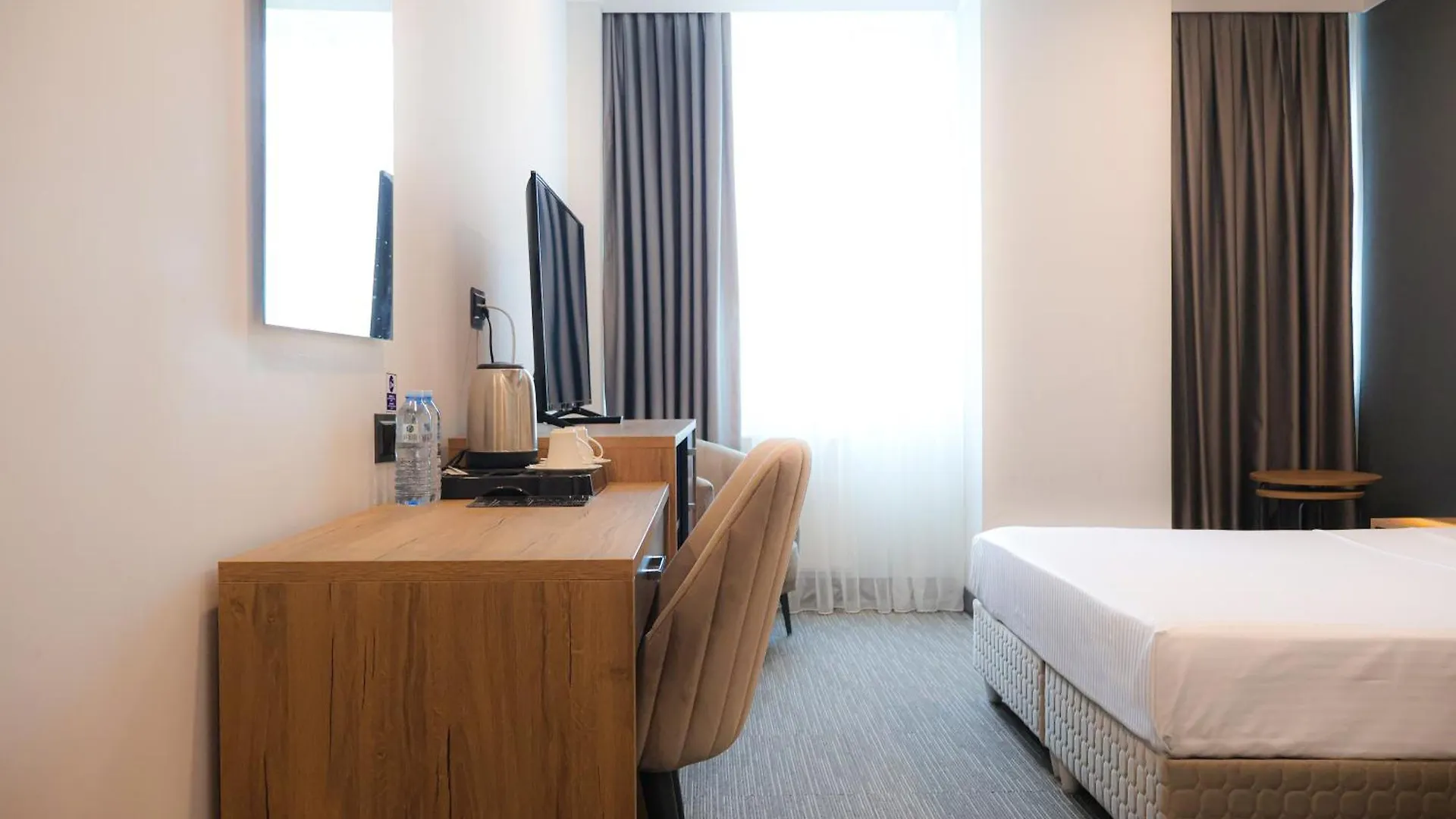 Home Plus Hotel Istanbul 3*,