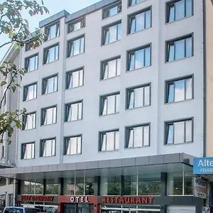 oteli̇ zi̇yaret edi̇n