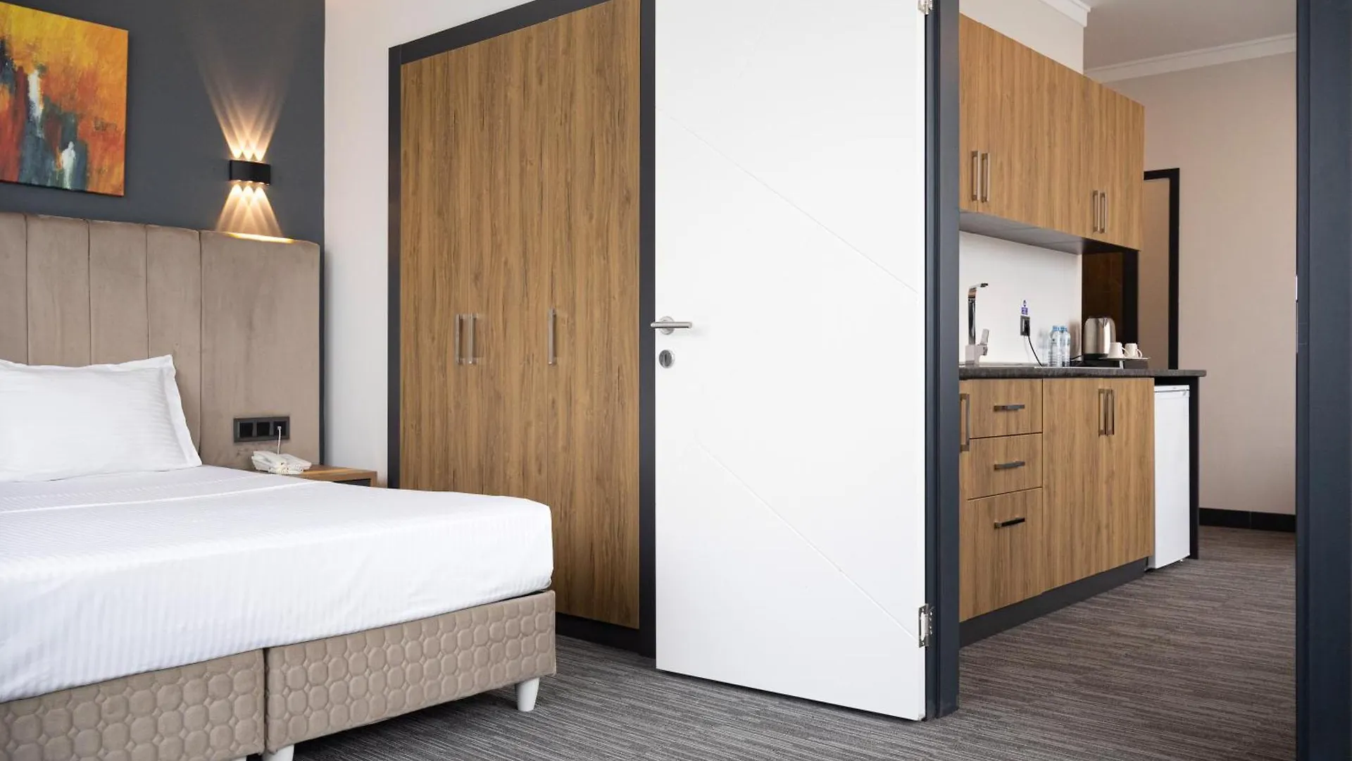 Home Plus Hotel Istanboel